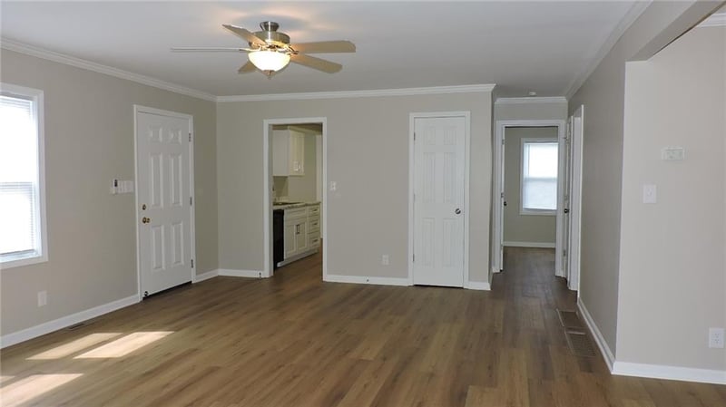 1715 Pearl St, Independence, MO 64050
