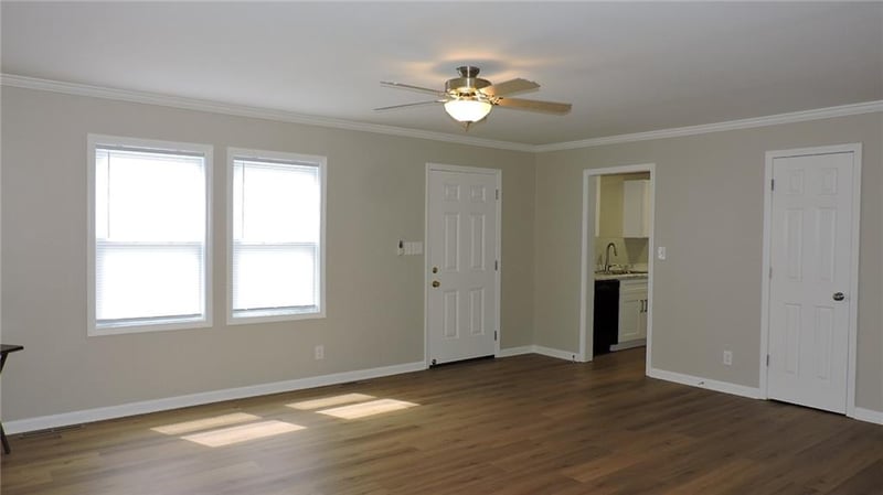 1715 Pearl St, Independence, MO 64050