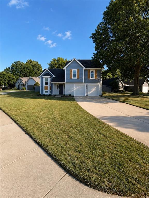 412 Deerfield Ct, Lee's Summit, MO 64086