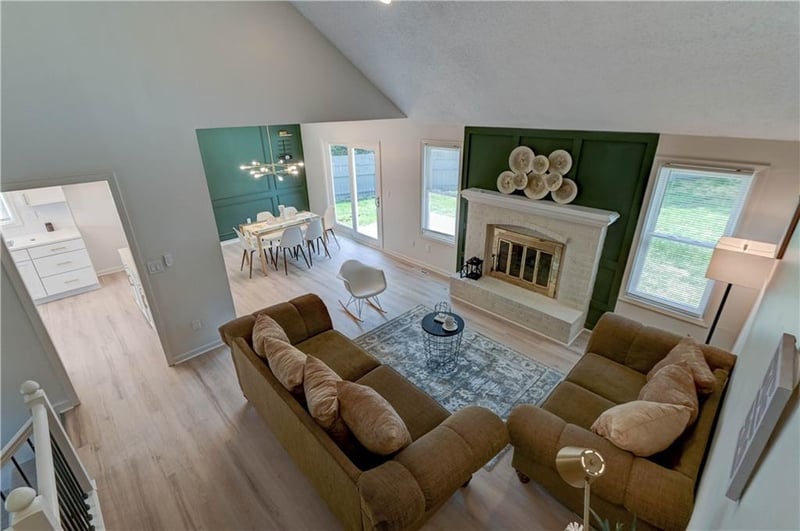 412 Deerfield Ct, Lee's Summit, MO 64086