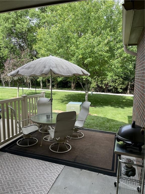 15756 Sunset Dr #703, Olathe, KS 66062