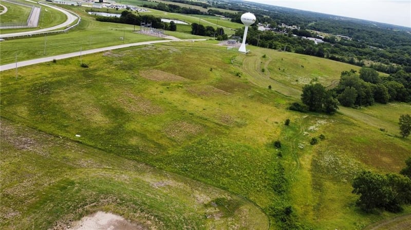 Se Pence Rd, Cameron, MO 64429