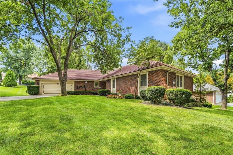 71 106th Ter, Kansas City, MO 64114