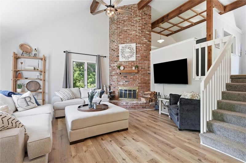 8531 Long St, Lenexa, KS 66215