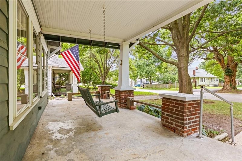 1303 Maywood Ave, Independence, MO 64052