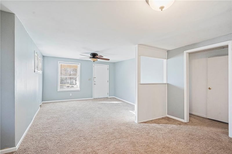 813 Crysler Ave, Independence, MO 64050