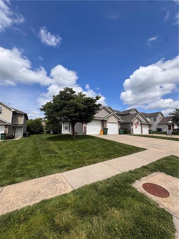 9021 Gala Dr, Lee's Summit, MO 64064