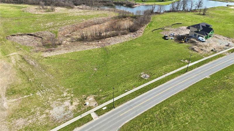 2118 Shoal Creek Pw, Kansas City, MO 64155