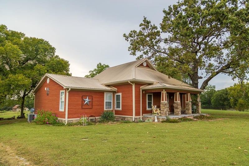 10374 1575 Rd, Nevada, MO 64772