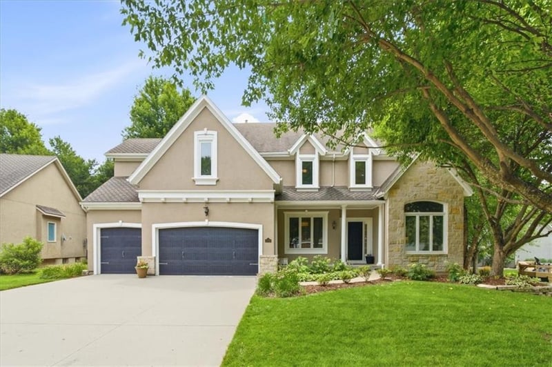 5709 W 147th Pl, Overland Park, KS 66223