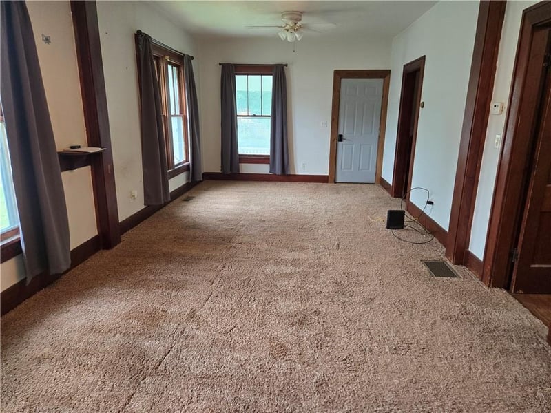 408 Miami St, Paola, KS 66071