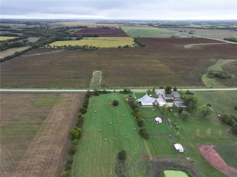 2960 Labette Rd, Ottawa, KS 66067