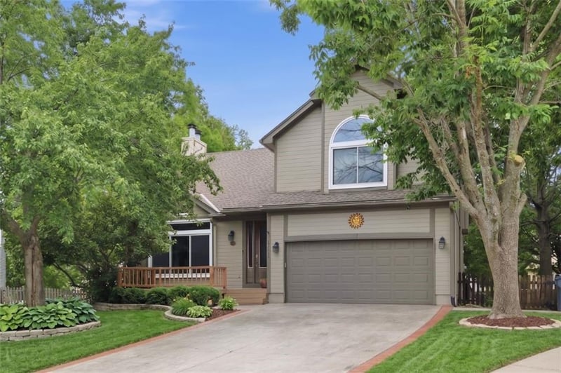 17360 156th St, Olathe, KS 66062