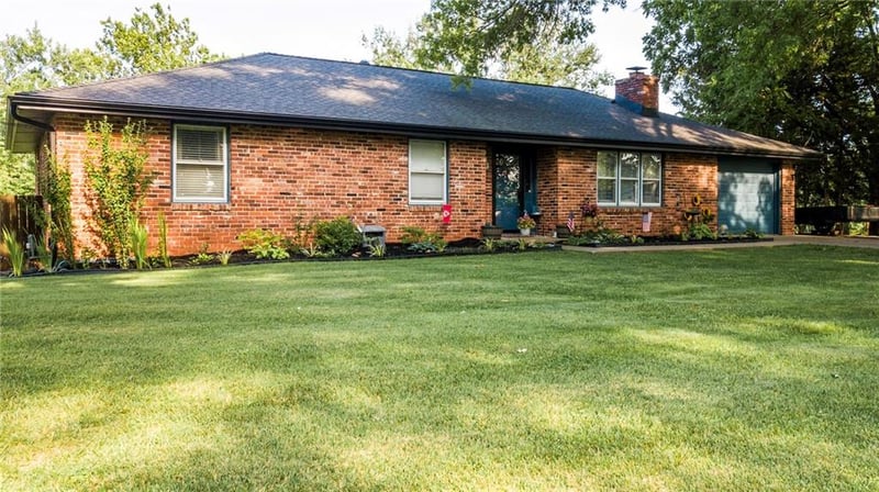 609 Salem Rd, Excelsior Springs, MO 64024
