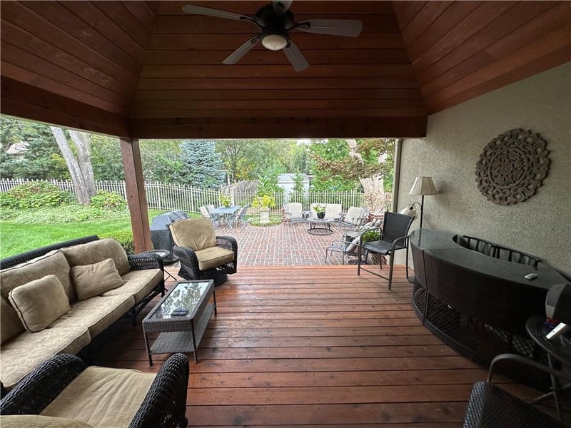 5248 115th Ter, Leawood, KS 66211