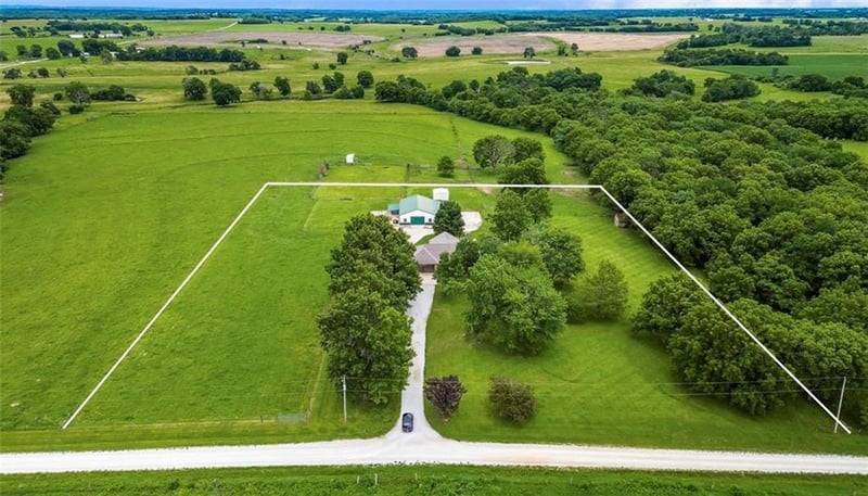 33309 Taylor Rd, Drexel, MO 64742