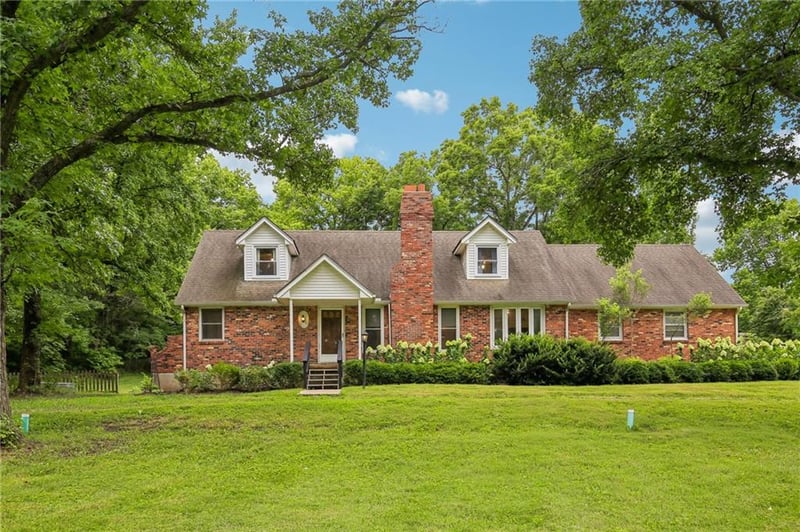 21629 Green Rd, Leavenworth, KS 66048