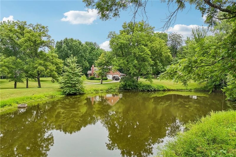 21629 Green Rd, Leavenworth, KS 66048