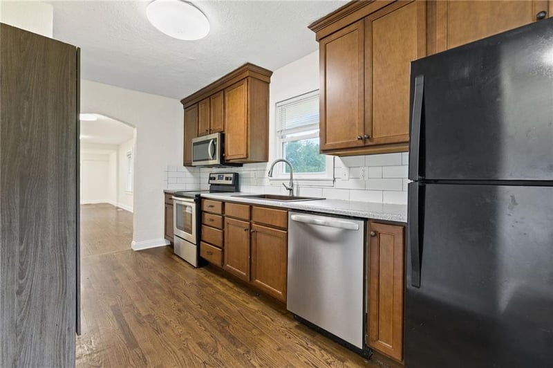 1131 49th Ter, Kansas City, KS 66102