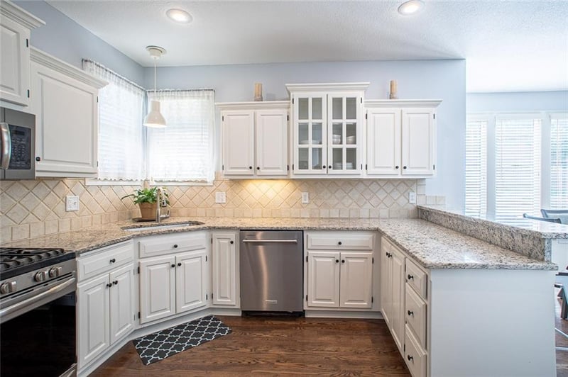 22402 45th St, Shawnee, KS 66226