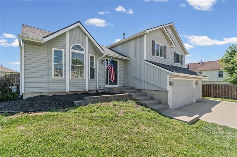 8505 Arcola Ave, Kansas City, MO 64153