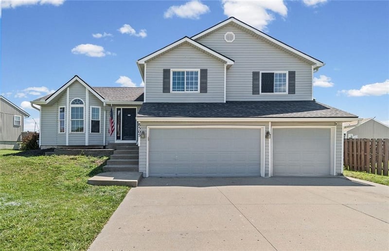 8505 Arcola Ave, Kansas City, MO 64153