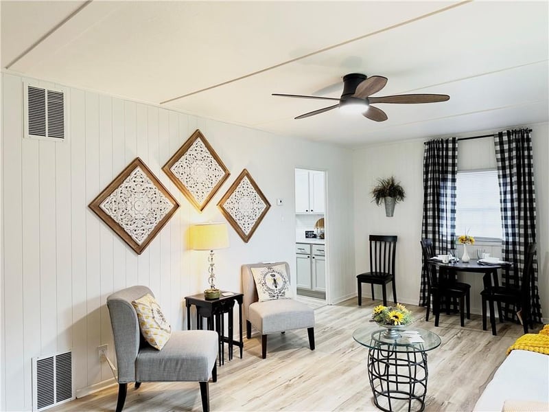 3124 Midland St, St Joseph, MO 64501