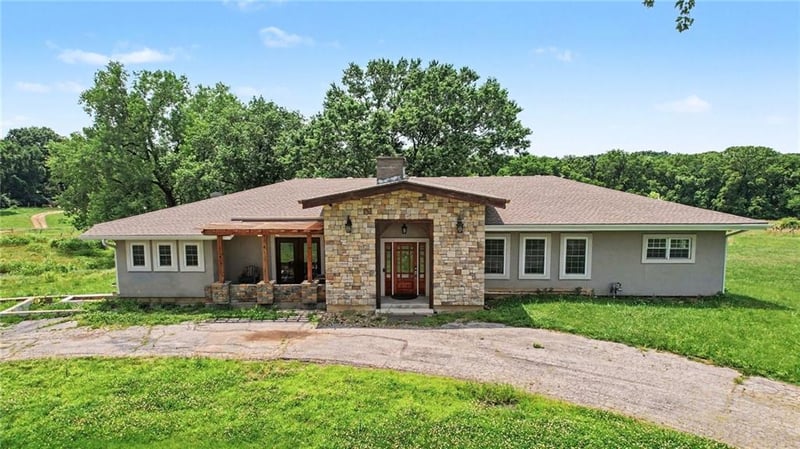 3322 67th St, Kansas City, KS 66104
