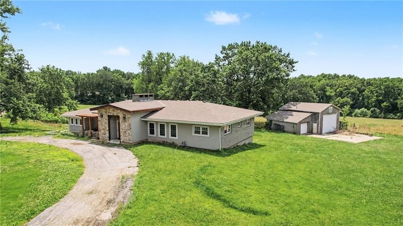3322 67th St, Kansas City, KS 66104