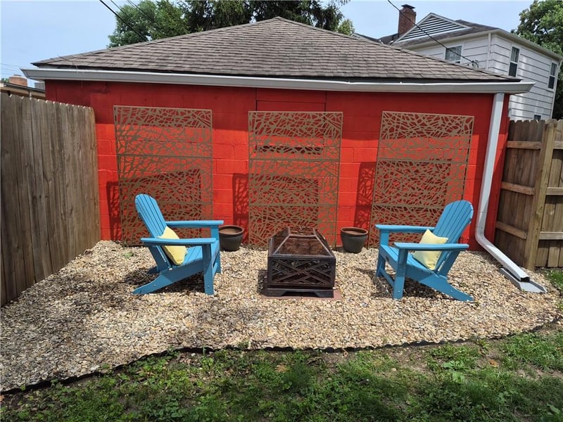 430 63rd Ter, Kansas City, MO 64110