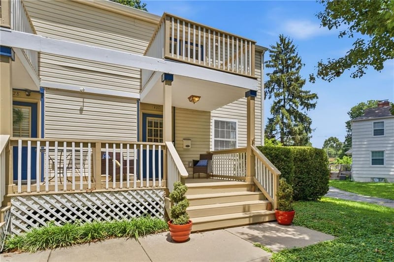 430 63rd Ter, Kansas City, MO 64110