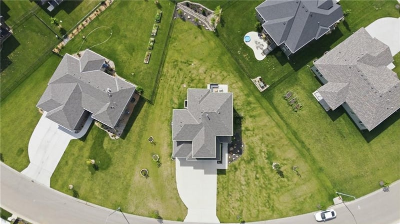 18833 Bittersweet Dr, Spring Hill, KS 66083