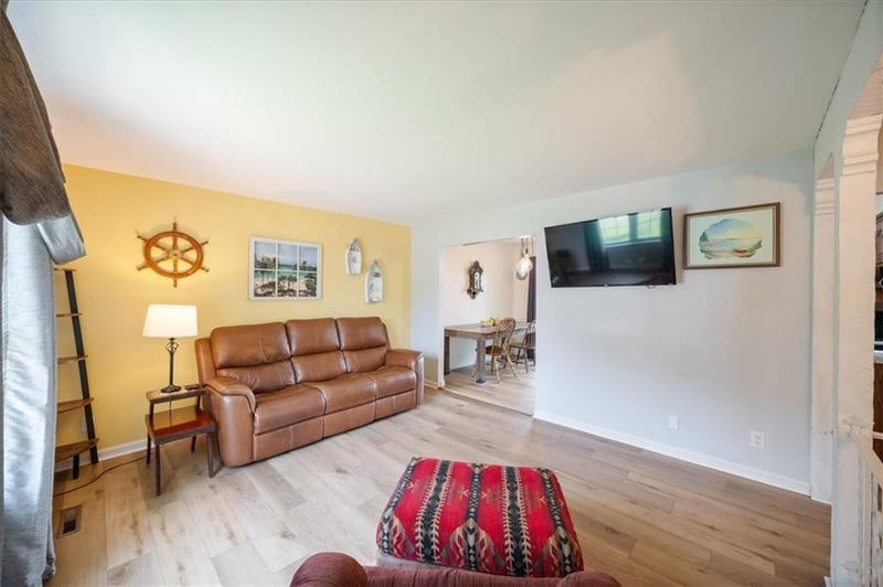 14215 W 94th Ter, Lenexa, KS 66215