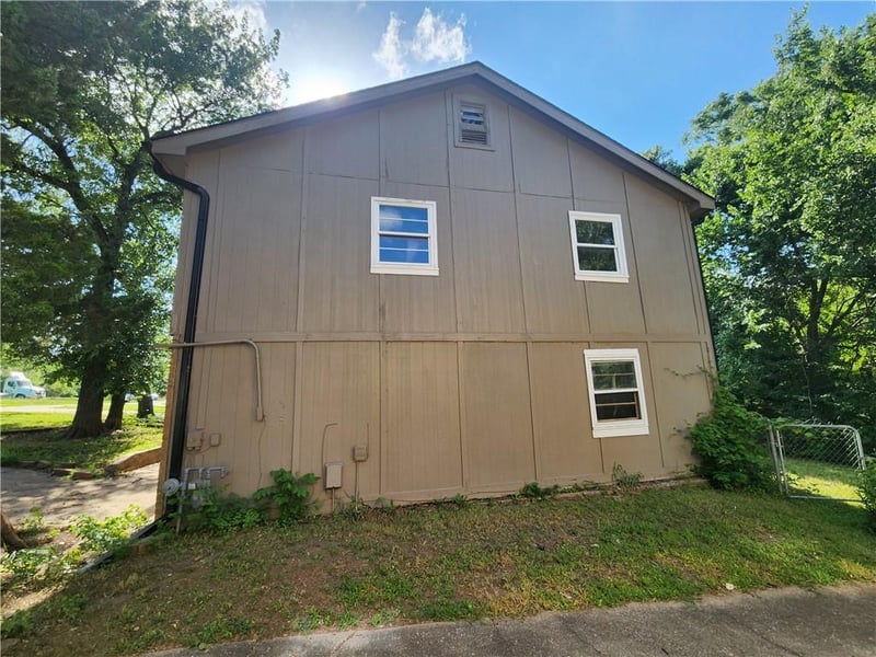 3906 123 Ter, Grandview, MO 64030