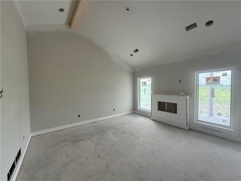 8915 Varner Rd, Odessa, MO 64076