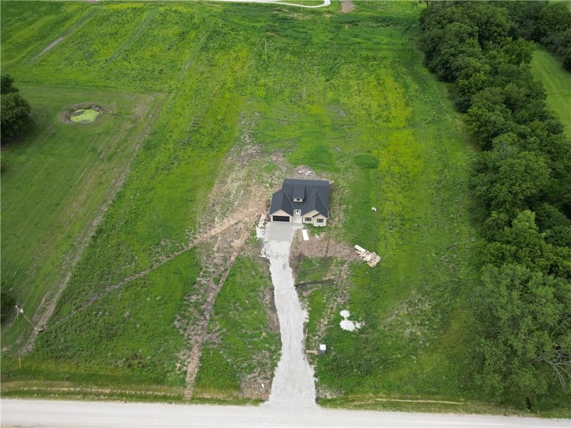 8915 Varner Rd, Odessa, MO 64076