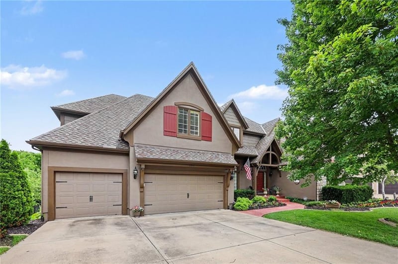 11919 W 139th Ter, Overland Park, KS 66221