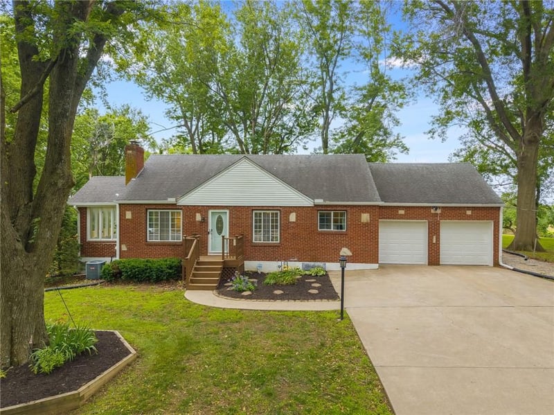 8715 State Ave, Kansas City, KS 66112
