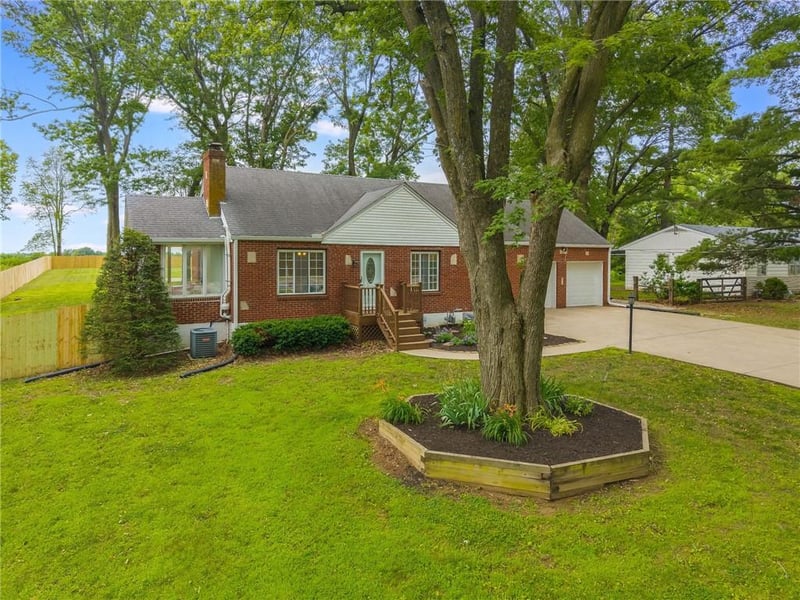 8715 State Ave, Kansas City, KS 66112