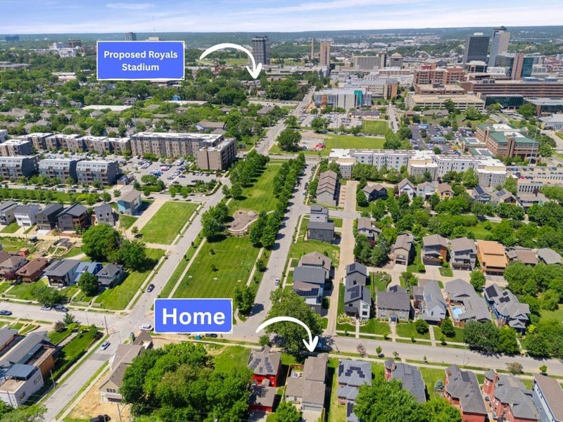 2445 Tracy Ave, Kansas City, MO 64108