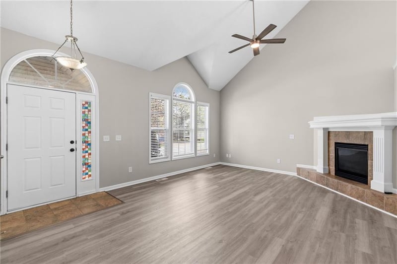 9112 Camden Ave, Kansas City, MO 64154