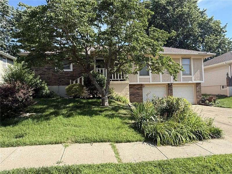 16312 28th St, Independence, MO 64055