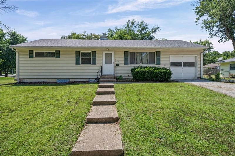 11320 Lewis Ave, Kansas City, MO 64134
