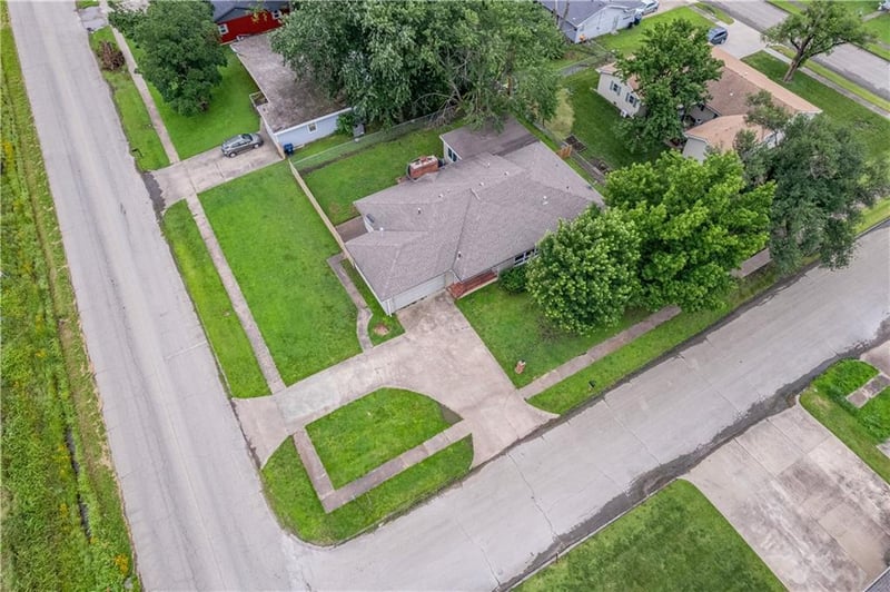 1210 18th Pl, Independence, KS 67301