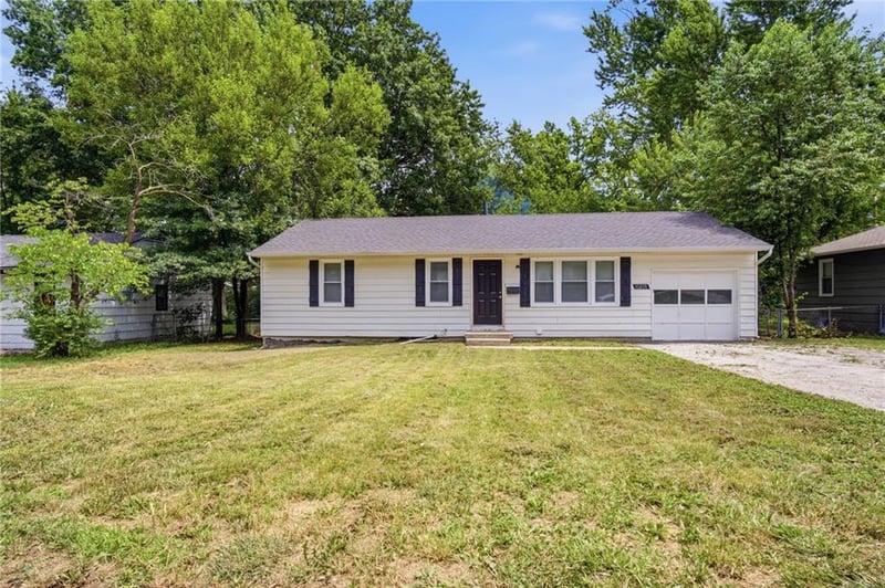 11215 Herrick Ave, Kansas City, MO 64134