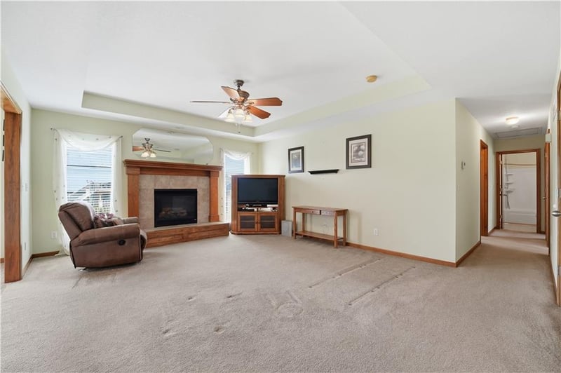 3108 Whistle Rd, Harrisonville, MO 64701