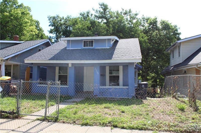 2739 Elmwood Ave, Kansas City, MO 64128