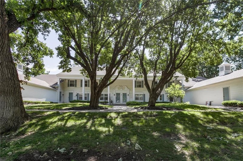 10553 Riley St, Overland Park, KS 66213