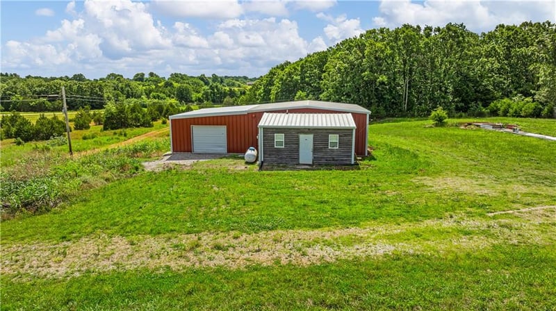 240 Cycle Ln, Lebanon, MO 65632