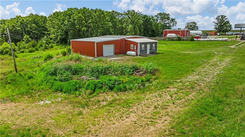 240 Cycle Ln, Lebanon, MO 65632
